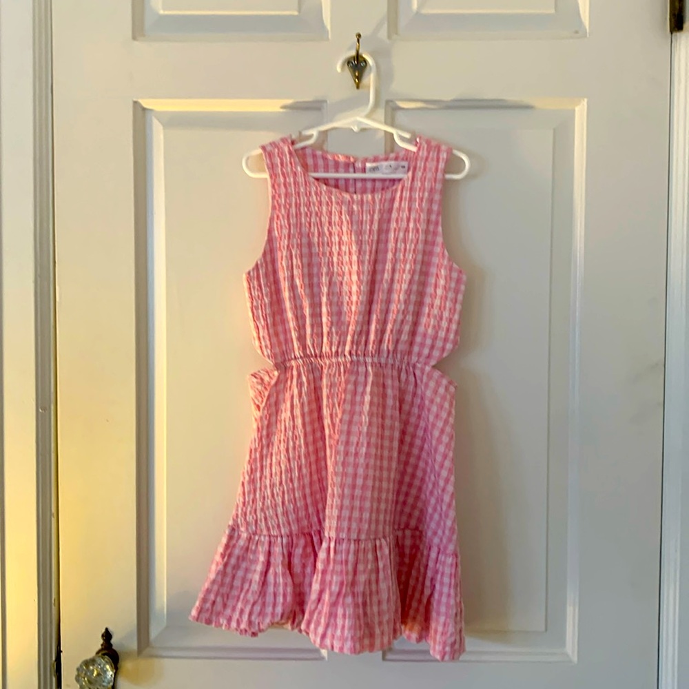 Zara Girl's Pink and White Gingham Dress.  Size: 8.